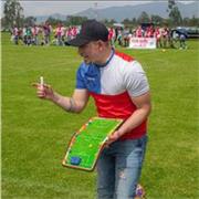 Licenciado en educación física, recreación y deportes. Tecnólogo en entrenamiento deportivo